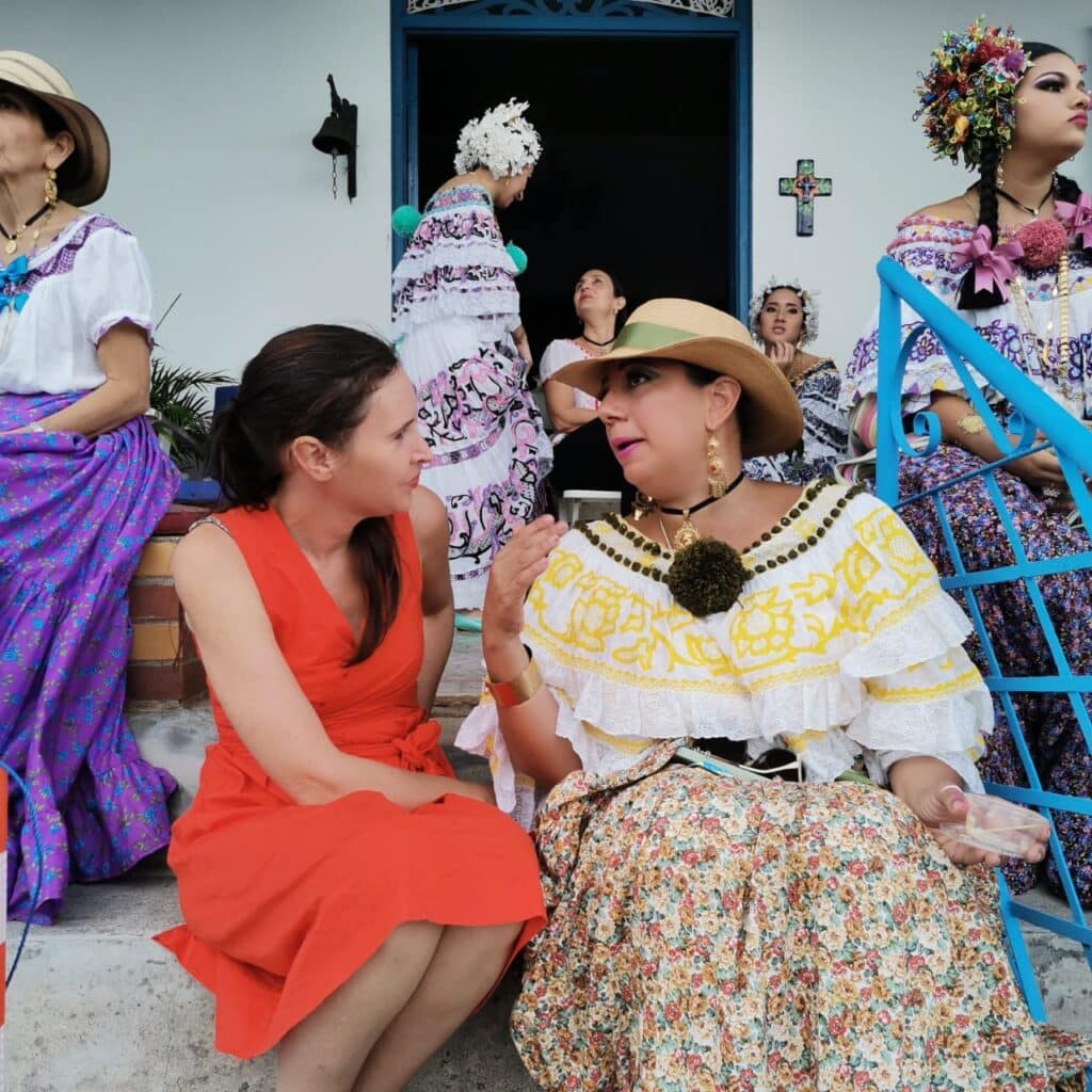 A escala nacional Moral Consejo vestido con falda de tul mujer animal  Retirado Manhattan