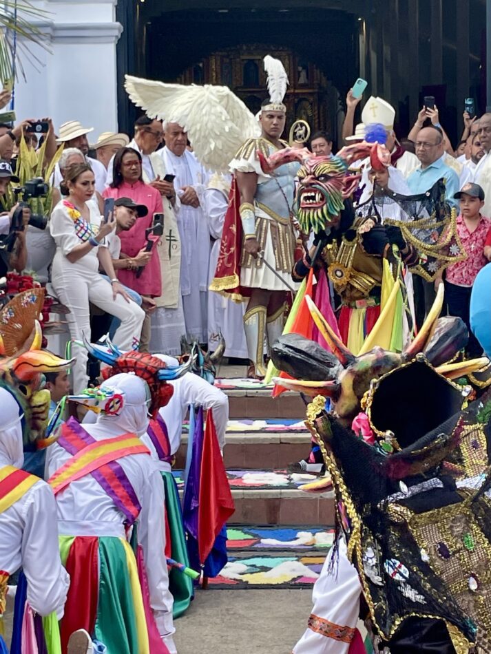 Corpus Christi en La Villa de Los Santos y Parita - Libelulas Pedasi